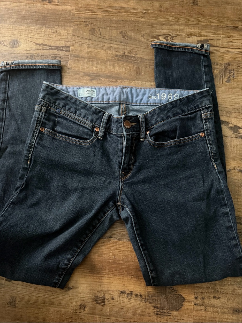 Gap 1969 Women’s Skinny Jeans - Dark Wash